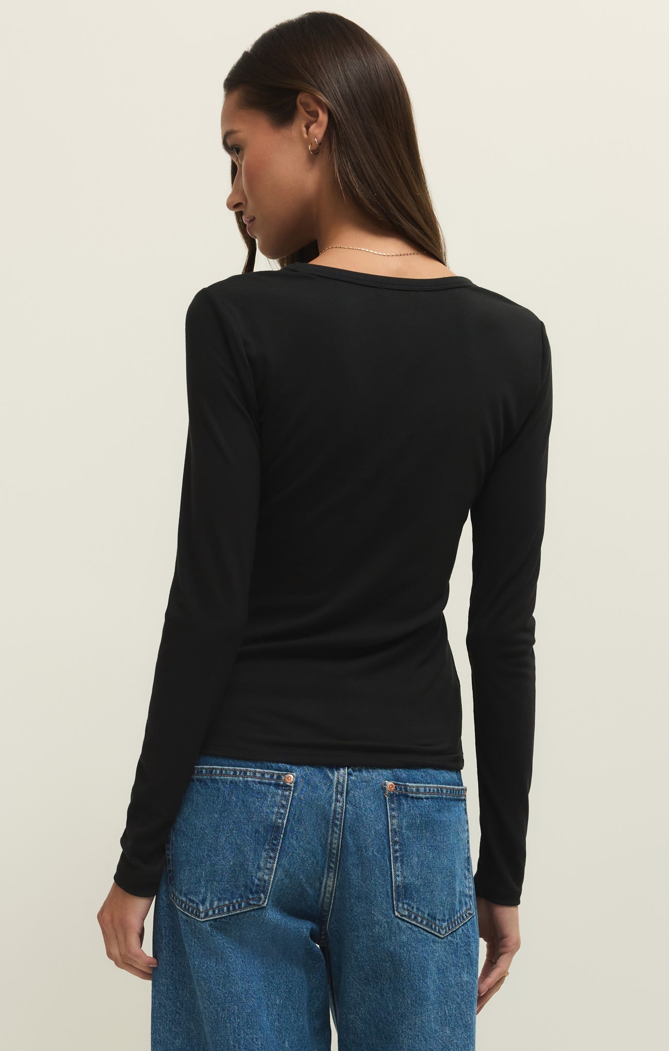 Second Skin Crew Long Sleeve Tee Secondary image