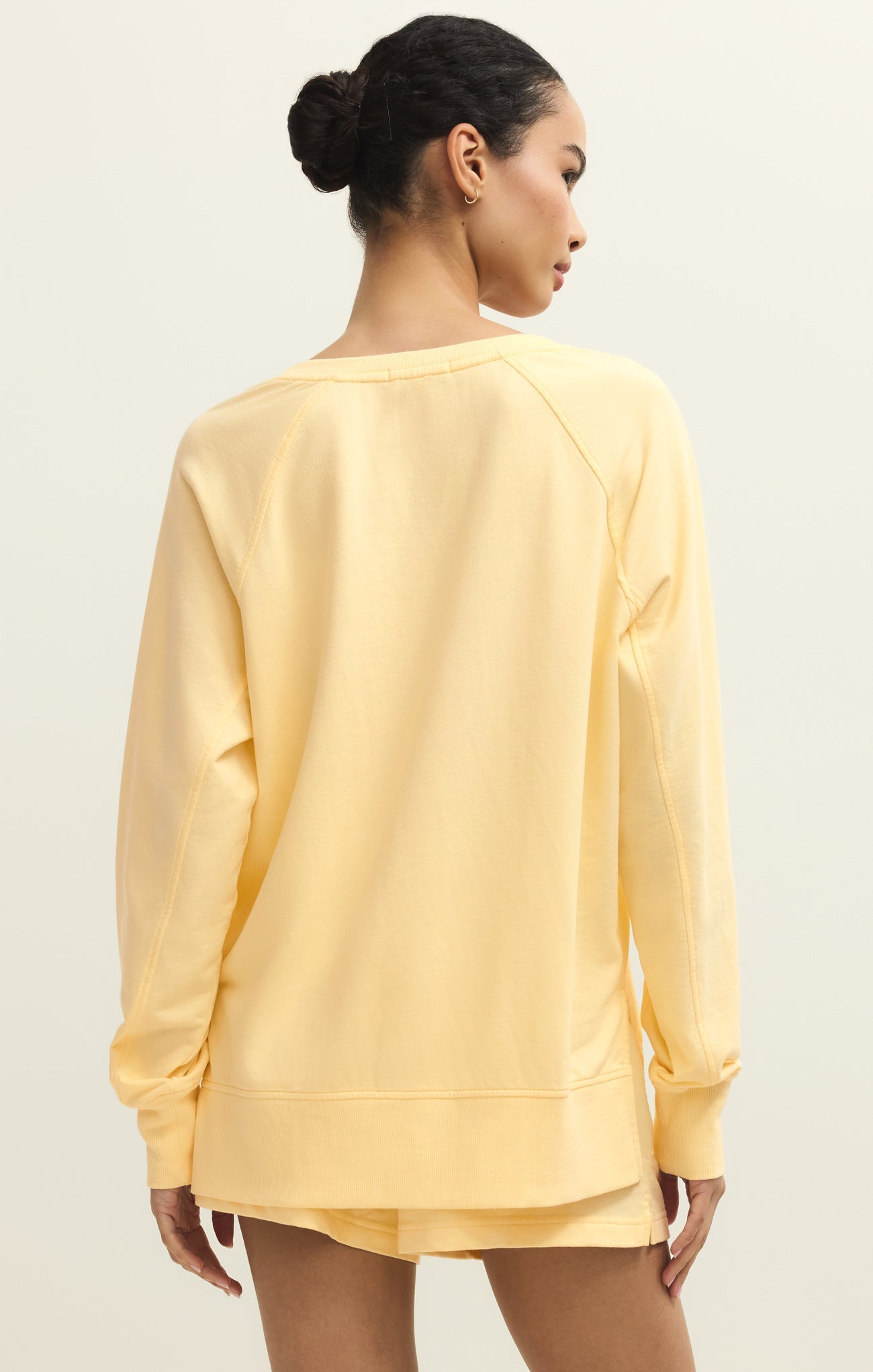Weekender V-Neck Secondary image