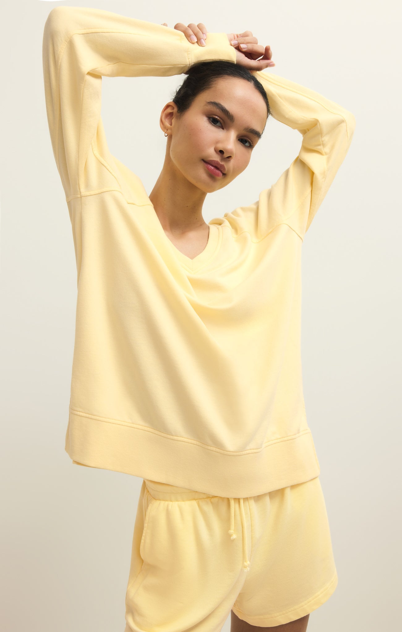 Weekender V-Neck